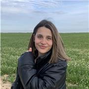 Educadora infantil, para apoyo o ayuda de los deberes, me gusta mucho trabajar con los niños y ayudarles, sobre todo que poco a poco vayan aprendiendo y mejorando en el día a día